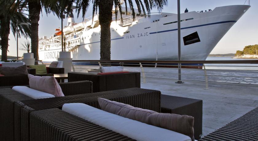 Riva Hvar Yacht Harbour Hotel Hvar Town